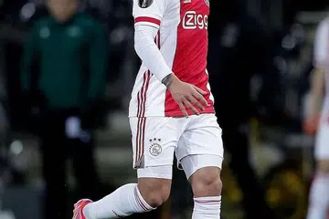 SERTAI MAN U: Pemain pertahanan Argentina Lisandro Martinez bakal menjadi pemain ketiga dibeli Manchester United. - Foto INTERNET