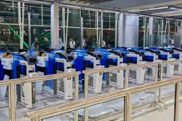 Sebahagian daripada 26 pintu masuk elektronik atau ‘e-gate’ tambahan yang dipasang di Kompleks Kastam, Imigresen dan Kuarantin (CIQ) di Bangunan Sultan Iskandar (BSI) di Tambak Johor.