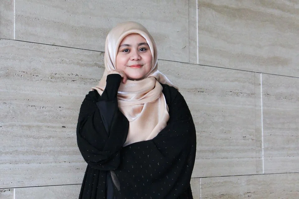 Penyanyi dan pensyarah, Najwa Latif, bersyukur kerana masih diminati dan lagu, ‘Untuk Dia’, yang kembali tular di TikTok sedikit sebanyak memperkenalkan pendengar kepada karya terbarunya. 