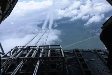 Malaysia, Johor, kemarau, drought, pembenihan awan, cloud seeding, hujan, rain, TUDM, Nadma, METMalaysia