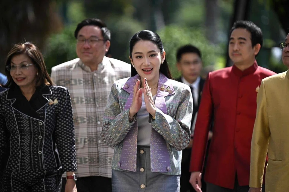 Paetongtarn, hun sen, kemboja