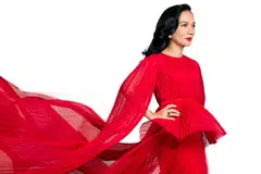 SHEILA MAJID: Akan tampil mengadakan konsert 'Sheila Majid: The Concert Kuala Lumpur 2017' di Stadium Negara, Kuala Lumpur, pada 5 Ogos. Sheila juga telah menghasilkan album terbarunya bertajuk 'Boneka'. - Foto UNIVERSAL MUSIC