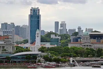 Kira-kira $416 juta telah dikembalikan kepada mangsa, manakala $1 bilion telah dirampas pemerintah.