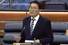 Ahli Parlimen Bayan Baru (Pulau Pinang), Encik Sim Tze Tzin. 