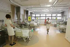 DEMI KESEJAHTERAAN RAKYAT: Kadar premium dan pembayaran CareShield Hayat akan diubahsuai bagi memastikan nilai pembayaran adalah mencukupi untuk keperluan asas mereka. - Foto fail