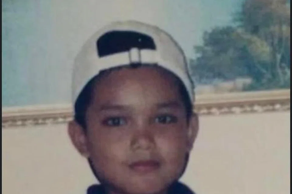TIDAK CARI POPULARITI: Khairul Aming semasa kecil tidak pernah bercita-cita mahu jadi popular.
