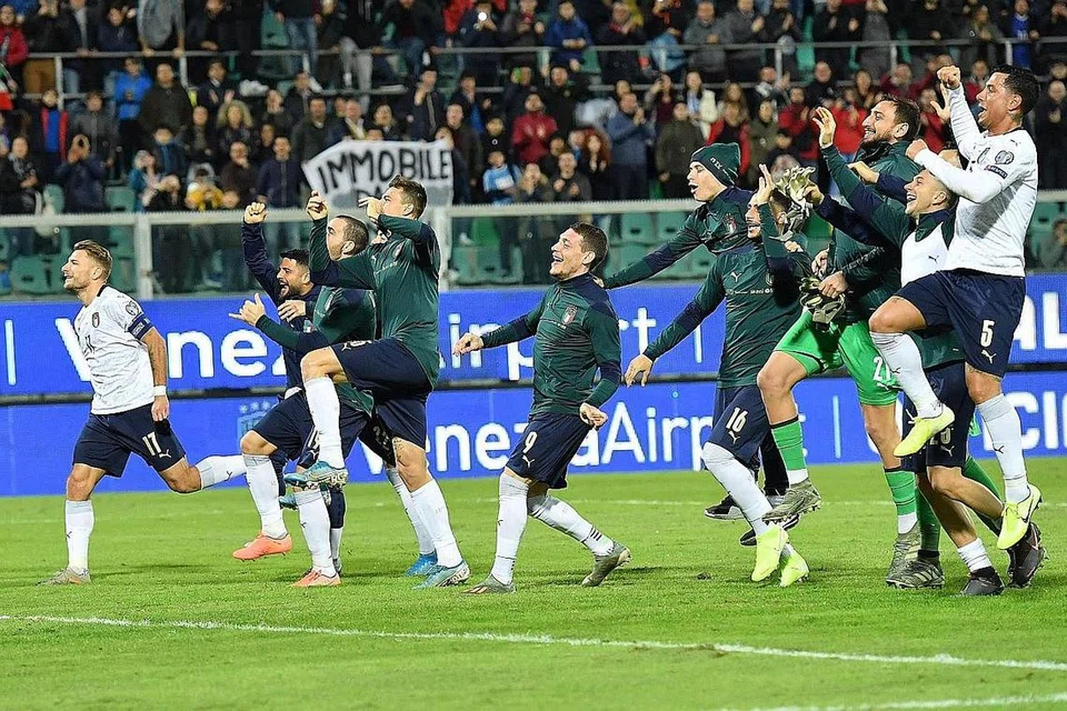 RAIH MATA PENUH: Italy terus unggul meraih 30 mata daripada 10 perlawanan mereka dan meletakkan mereka sebagai antara pasukan favorit dalam pertandingan Euro 2020 kelak. - Foto EPA-EFE 