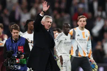 Pengurus Real Madrid, Carlo Ancelotti (tengah), mengakui pasukannya membuat terlalu banyak kesilapan pada separuh masa pertama, namun beliau gembira dengan peningkatan yang dipamerkan pada separuh masa kedua.