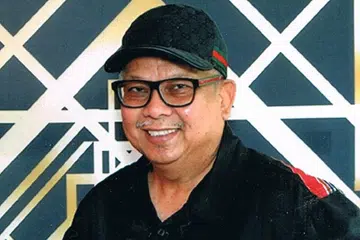 HUSSIN SAABAN: Pelawak lama kekal relevan dengan memastikan kandungan jenaka sisipkan isu terkini. - Foto fail