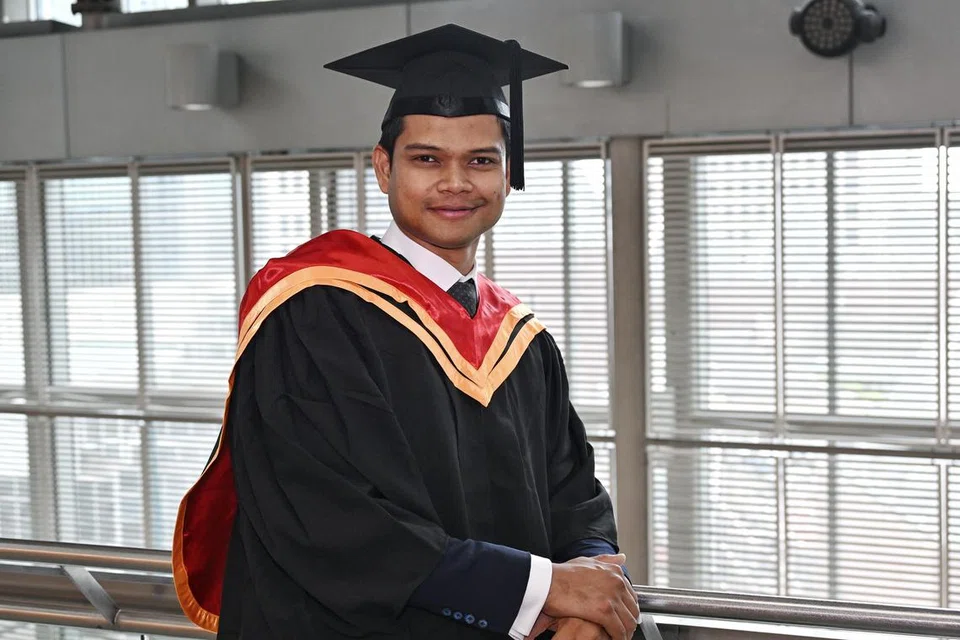 Menerapkan konsep ‘keadilan terapeutik’, Encik Adam Mohomed Jiffry mahu menjadi peguam rujukan bagi kes berkaitan keluarga yang menawarkan bukan sahaja nasihat undang-undang, bahkan sokongan emosi, lebih-lebih lagi apabila ia melibatkan kanak-kanak.