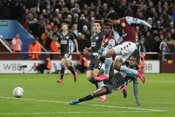 GOL KE WEMBLEY!: Pemain Aston Villa Trezeguet menjaringkan gol kedua yang sekali gus membawa mereka ke final Piala Carabao di Wembley. Aston Villa menang 2-1 (agregat 3-2) ke atas Leicester City kelmarin. - Foto REUTERS