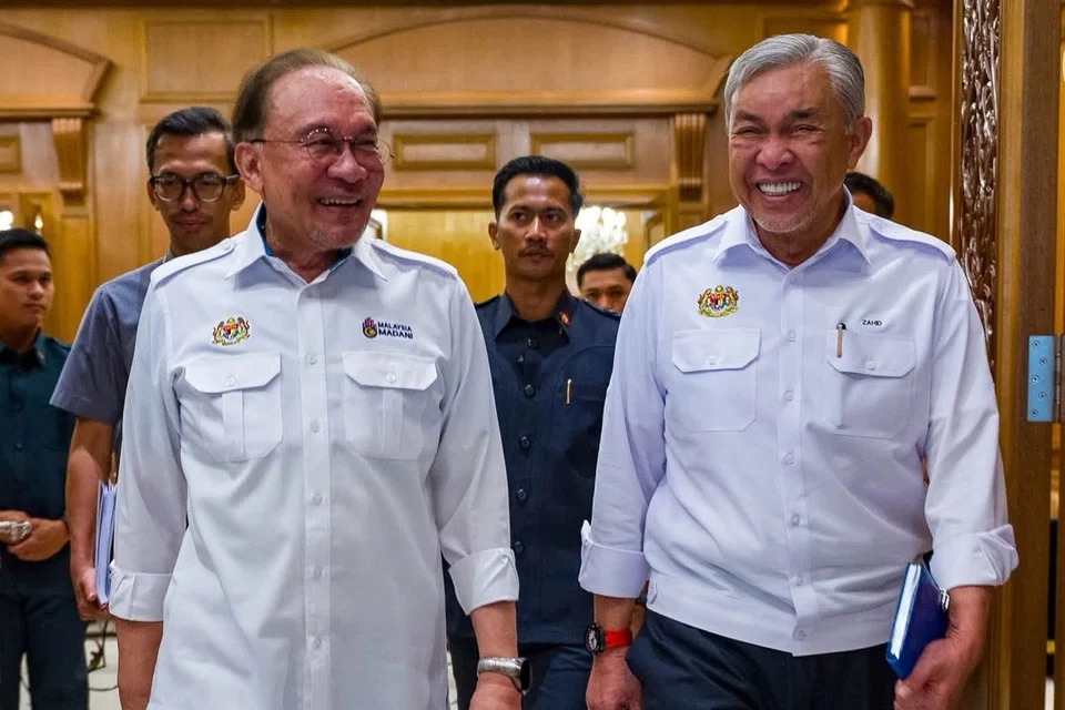 Timbalan Perdana Menteri Malaysia, Datuk Seri Dr Ahmad Zahid Hamidi (kanan), menghadiri Mesyuarat Jemaah Menteri (MJM) bersama Perdana Menteri Malaysia, Datuk Seri Anwar Ibrahim.