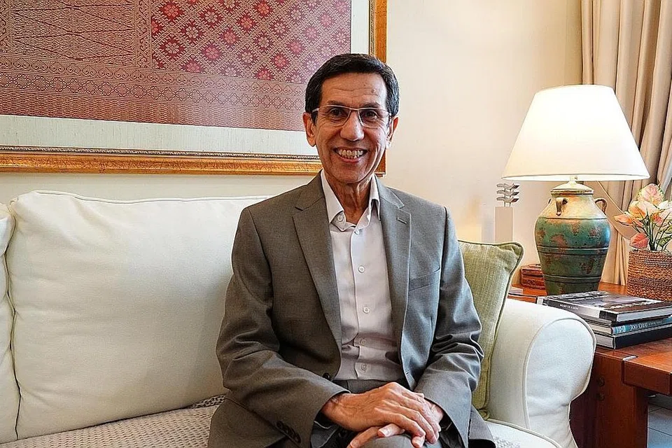 KONGSI PANDANGAN HUBUNGAN SILANG AGAMA: Haji Mohd Alami Musa berkata, hubungan silang agama di Singapura masih kukuh meskipun dalam keadaan mencabar pandemik Covid-19. - Foto BH oleh FAKHRURADZI ISMAIL