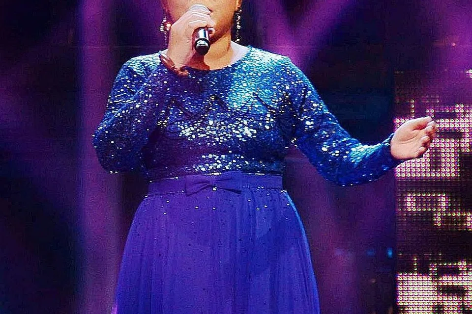 PERNAH POPULAR: Shima, satu ketika dulu, popular dengan lagu Teringin dan juga Setelah Aku Kau Miliki, semasa membuat persembahan di Muzika Ekstravaganza 2015. - Foto fail