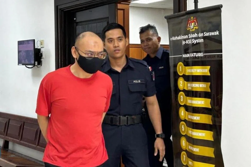 Bekas pembantu tadbir kewangan Jabatan Kebajikan Masyarakat (JKM) Sarawak, Mohd Zairull Arzuan Mohd Shamsuddin Ja’afar @ Ang Chui Thong, 38 tahun, didapati bersalah atas 36 tuduhan pengubahan wang haram dan tiga tuduhan pecah amanah jenayah berjumlah lebih RM16 juta.