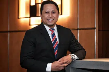 JADI PENGANTARA: Encik Mohamed Fazal Abdul Hamid telah dilantik sebagai pengantara masyarakat  di bawah  Pusat Pengantaraan Masyarakat  (CMC).
