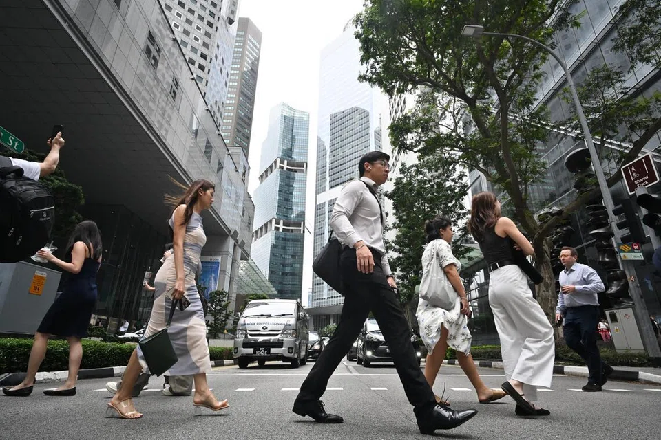 jurutera, teknologi, Singapura, laporan MOM Singapura 2026, kekosongan jawatan AI, kerjaya PMET Singapura, kemahiran vs akademik, pemberhentian pekerja 2025, AI