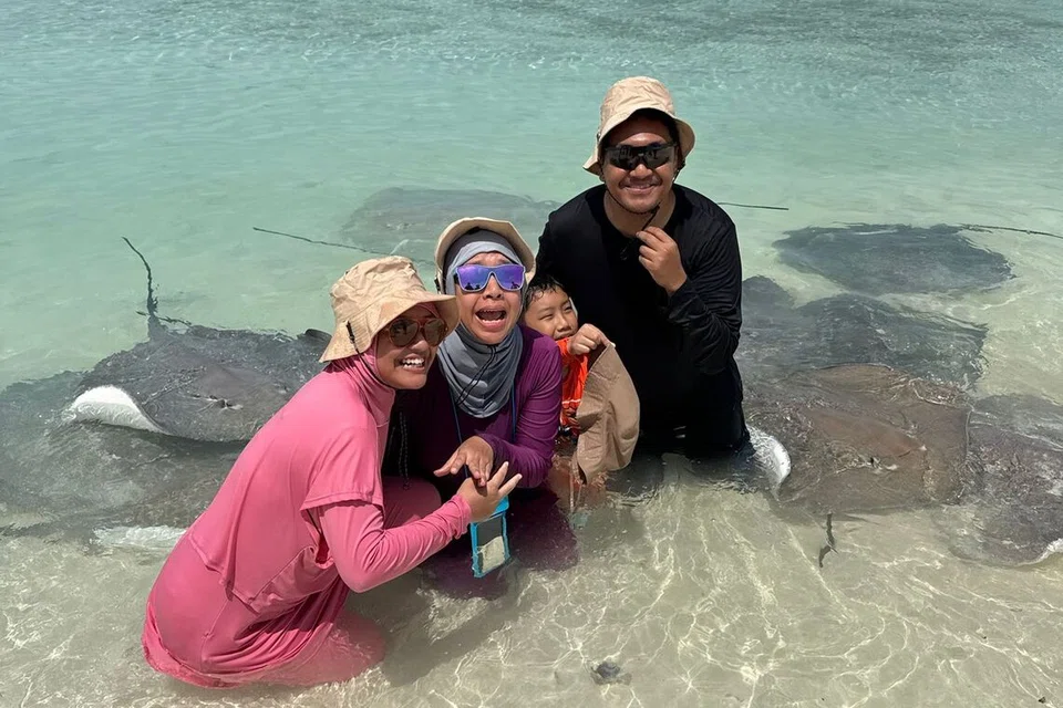 Gelagat sebahagian ahli keluarga penulis apabila didekati ikan pari.
