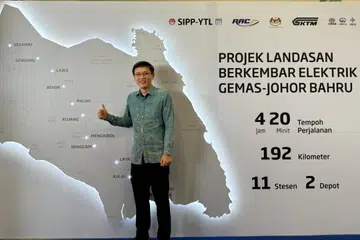 Pengerusi Jawatankuasa Pelaburan, Perdagangan, Hal Ehwal Pengguna dan Sumber Manusia Johor, Encik Lee Ting Han, menganggap peningkatan ketersambungan rel melalui perkhidmatan Kereta Api Elektrik (ETS) membuka akses yang lebih luas kepada peluang pekerjaan, pendidikan dan perkhidmatan penting kepada penduduk di sepanjang koridor rel.