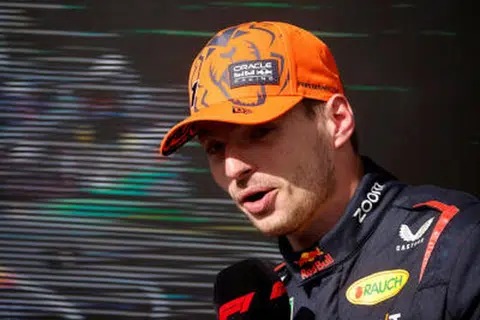 DIJANGKA JUARA: Ramai yang menjangkakan Verstappen untuk menyamai rekod Vettel pada 2023.