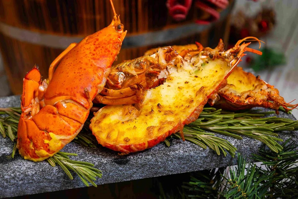 Hidangan udang karang, Trio Cheese Baked Boston Lobster, dari restoran Ginger.
