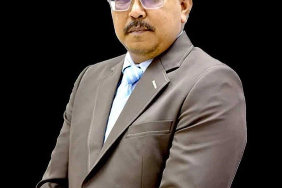 Dekan Pusat Pengajian Siswazah Kerajaan Ghazalie Shafie, Universiti Utara Malaysia, Profesor Dr Rusdi Omar.