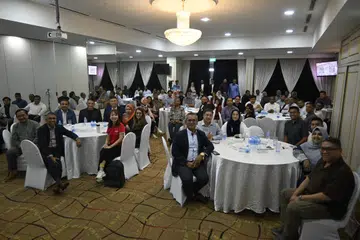 Edisi kedua Chamber Circle, acara rangkaian anjuran Dewan Perniagaan dan Perusahaan Melayu Singapura (DPPMS) di Hotel Village Bugis pada 4 Februari. Para peserta mempelajari selok belok perniagaan daripada pakar industri dan daripada satu sama lain. 