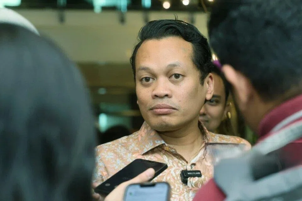 Mantan Menteri Sumber Asli dan Kelestarian Alam Malaysia, Nik Nazmi Nik Ahmad, beri keterangan berkait kes khalwat membabitkan dirinya kepada Jabatan Agama Islam Selangor (Jais) pada 27 Oktober.