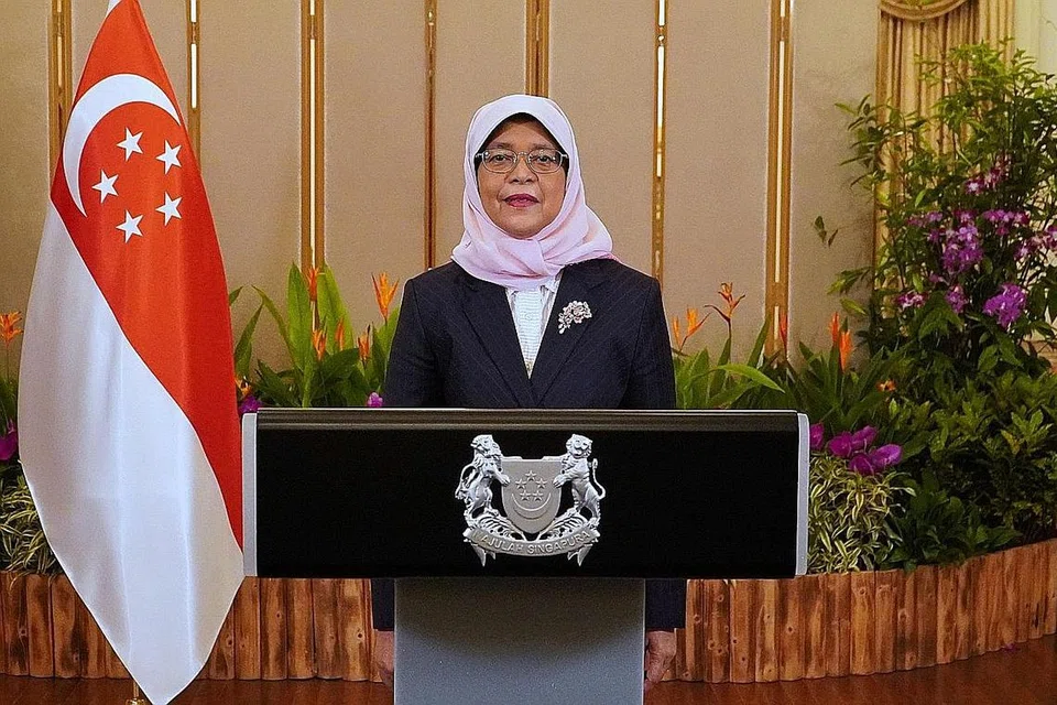 KOMITMEN HIJAU: Dalam ucapannya pada Sidang Puncak Pemimpin Perjanjian Global Pertubuhan Bangsa-bangsa Bersatu (PBB) semalam, Presiden Halimah Yacob berkata membantu syarikat dan pekerja beralih kepada ekonomi hijau akan menjadi kunci kepada bagaimana mereka boleh memainkan peranan dalam mencapai Agenda 2030. - Foto PEJABAT PRESIDEN