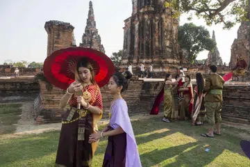 JADI TUMPUAN: Pelawat India dan Asean menjadi sasaran operator sektor pelancongan Thailand dalam tujuh tahun akan datang. - Foto AFP