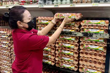 FairPrice Group akan juga menawarkan harga lebih murah bagi sepaket 30 telur segar berjenama Pasar iaitu $6.20 berbanding harga asal $6.80, dari 20-26 Jun di semua cawangan pasar rayanya iaitu FairPrice, FairPrice Finest, FairPrice Xtra dan FairPrice Online.