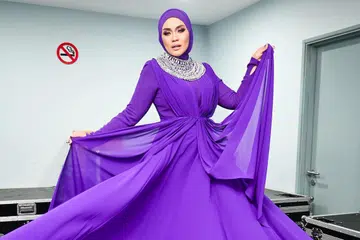 SEMANGAT WAJA: Penyanyi Liza Hanim antara artis yang disegani kerana bakat dan kesungguhannya dalam berkarya.