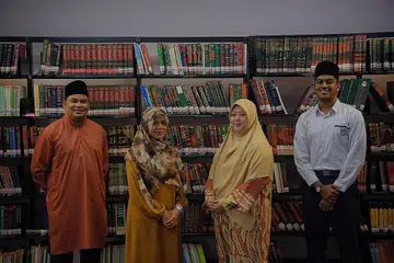 - Foto BM oleh MARK CHEONG 