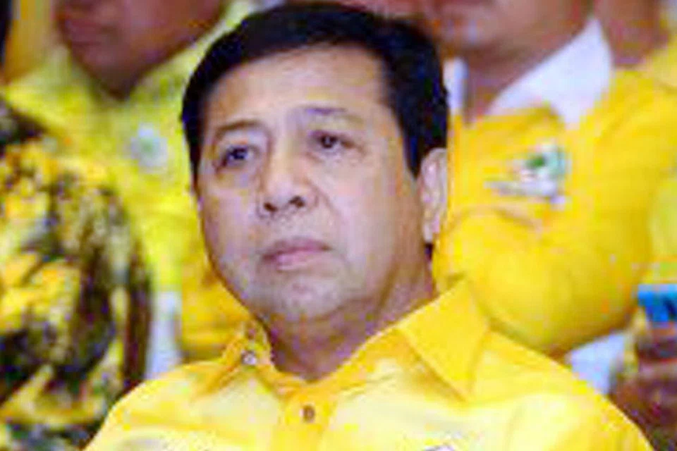 ENCIK SETYA NOVANTO: Mengatasi Encik Ade Komarudin dalam pengundian memilih jawatan Ketua Umum Golkar yang berlangsung di Bali. - Foto TRIBUNNEWS