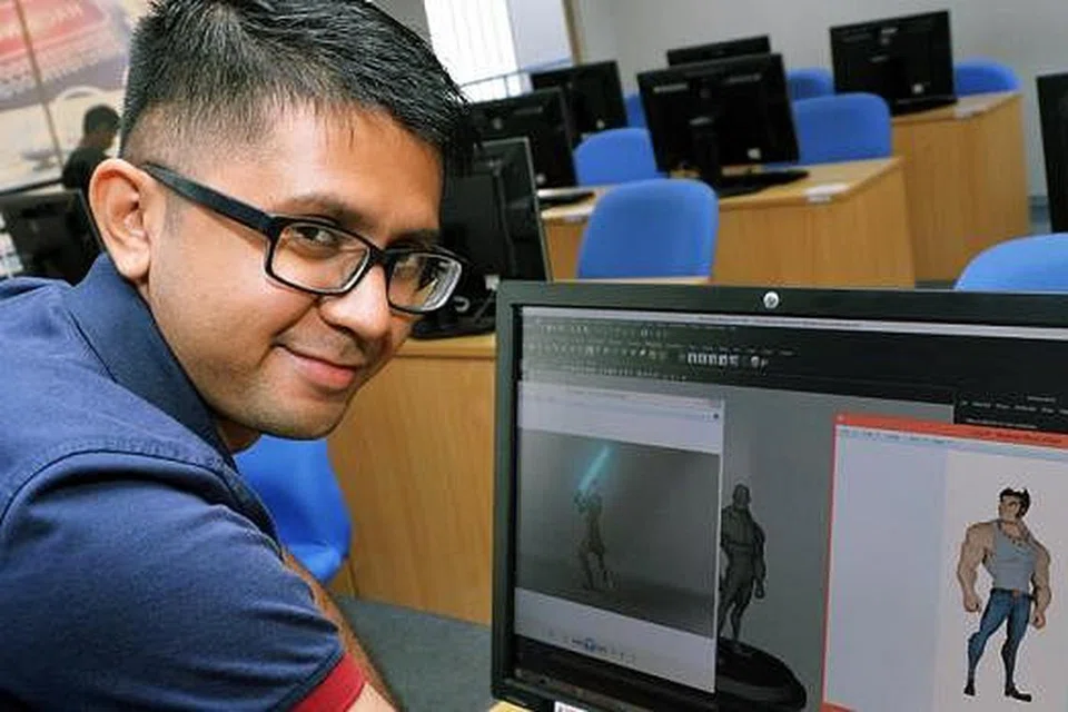 TEROKA RUANG BURU ILMU: Siswa terbaik kursus ijazah media digital di MDIS, Encik Mohammed Ishak Khan Abdul Hamed, rajin menimba ilmu termasuk menerusi jarak jauh yang kemudian memberinya idea membangun kelab animasi Mika bagi menyatukan karyawan daripada pelbagai negara. - Foto KHALID BABA