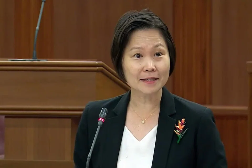 Menteri Negara (Pendidikan merangkap Tenaga Manusia), Cik Gan Siow Huang, berkata di Parlimen pada 14 Oktober bahawa pendidik sekolah dan prasekolah telah untuk mengesan tanda-tanda penderaan kanak-kanak.