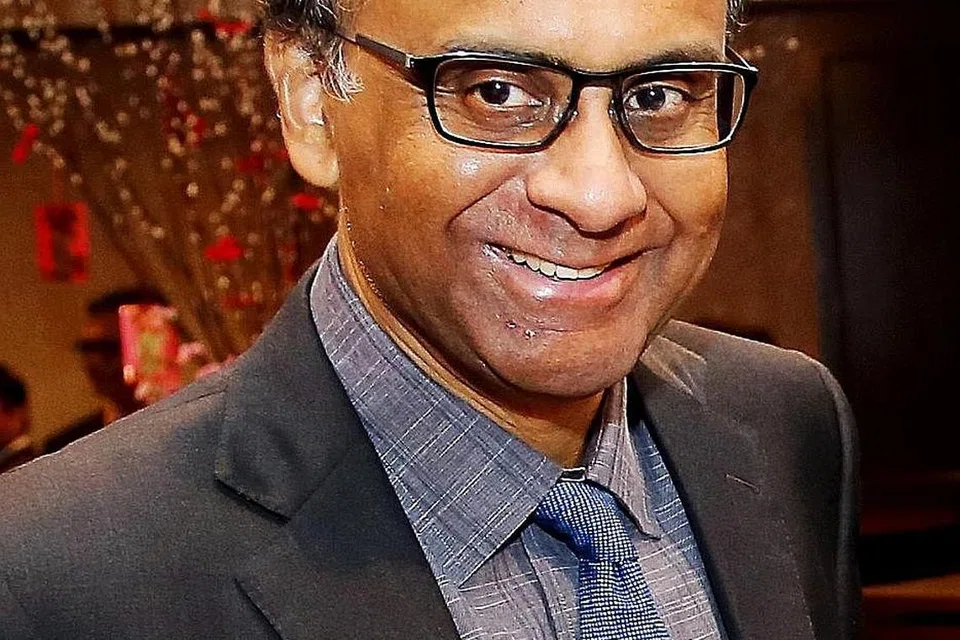 Menteri Kanan, Encik Tharman Shanmugaratnam.
