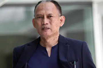 Bekas pengarah kanan Majlis Ugama Islam Singapura (MUIS), Razak Mohamed Lazim, telah dijatuhkan hukuman penjara 7 minggu.