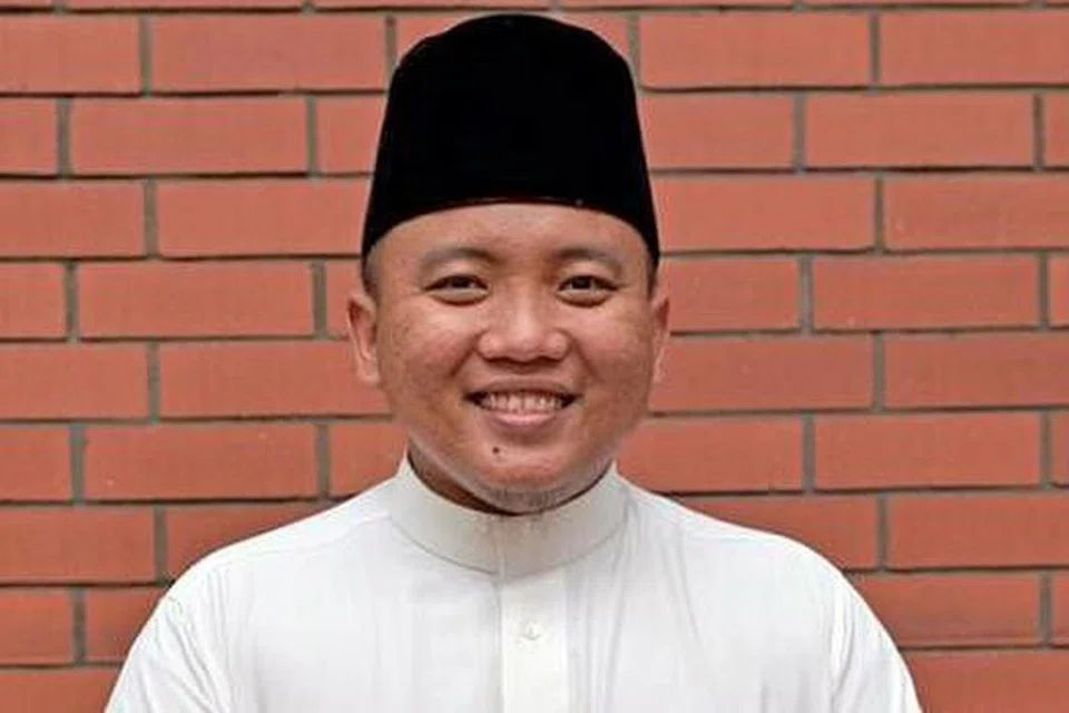 USTAZ HARUNARRASHID: Program 'Nak Belajar Lagi' dan 0.1.2 disediakan secara percuma di Masjid Darussalam.