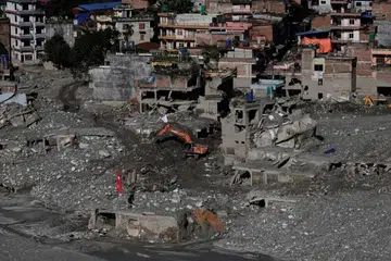Banjir yang melanda beberapa kawasan di Tibet dan Nepal pada pagi 26 Ogos telah meragut lebih 1,450 nyawa.