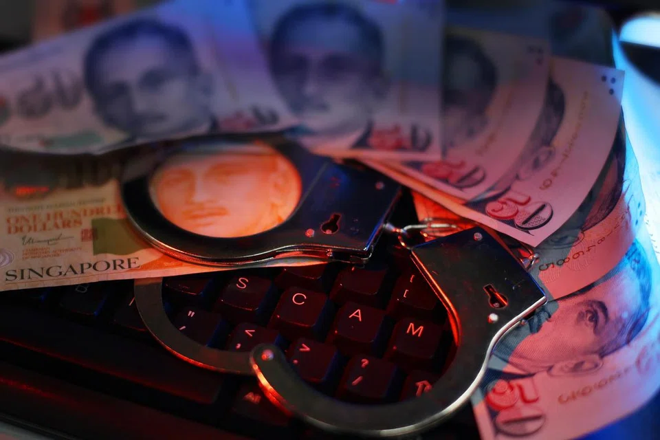 Lebih banyak syarikat insurans di Singapura kini menawarkan insurans siber peribadi berikutan peningkatan kes jenayah siber.