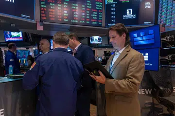 kejatuhan dolar AS, pasaran saham