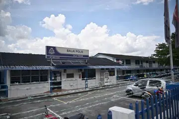 Pada 17 Mei, seorang lelaki membunuh dua anggota polis dan mencederakan seorang lagi pegawai di sebuah balai polis di Ulu Tiram, Johor, sebelum ditembak.