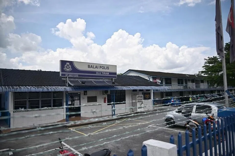 Pada 17 Mei, seorang lelaki membunuh dua anggota polis dan mencederakan seorang lagi pegawai di sebuah balai polis di Ulu Tiram, Johor, sebelum ditembak.