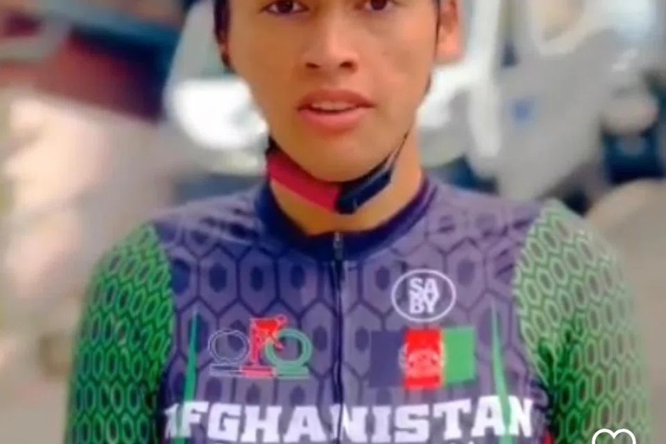 Yulduz Hashimi, 24 tahun, pelumba basikal dari Afghanistan seperti adiknya Fariba.