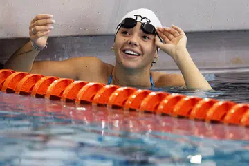 Wakil Amerika Syarikat dalam Sukan Paralimpik Paris, Anastasia Pagonis, berlatih di Pusat Akuatik Nassau di New York.