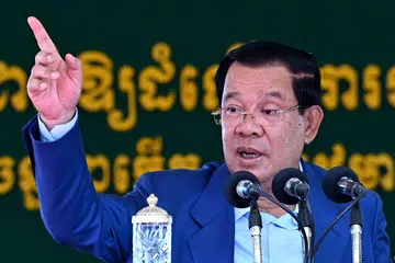 GESAAN KEPADA KYIV: Perdana Menteri Kemboja, Encik Hun Sen, menggesa Ukraine untuk tidak menggunakan bom kelompok yang bakal diberikan Amerika Syarikat kepada negara itu, melihat kepada kesan jangka panjang yang dialami Kemboja akibat daripadanya.