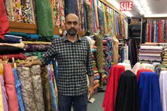 PERTAHAN NIAGA KELUARGA: Encik Habibullah, pemilik generasi ketiga Molkan Enterprise dan Eleganz by Molkan Fabrics, perlu mengeluarkan wang simpanan untuk terus bertahan semasa tempoh yang mencabar ini. - Foto BH oleh NATASHA MUSTAFA