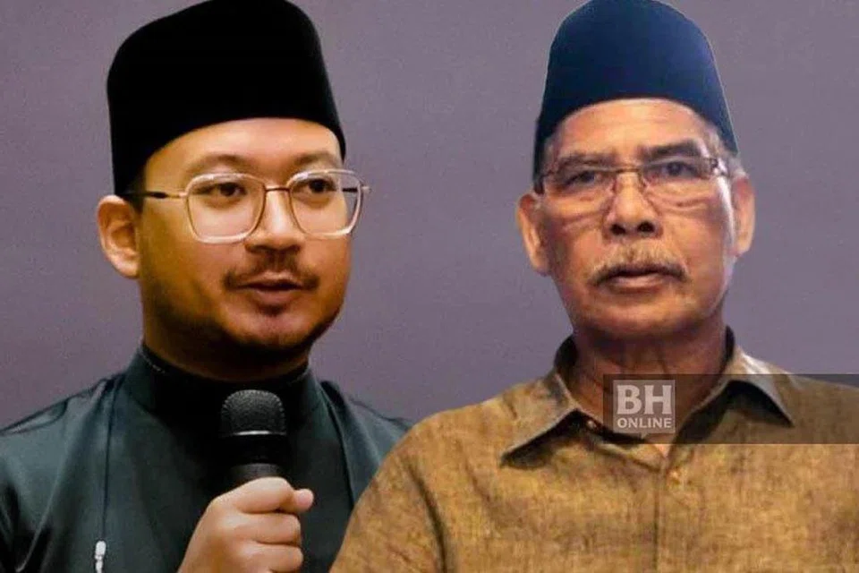 Pengasas Persatuan Cinta Syria Malaysia, Encik Ahmad Musa Al Nuwayri Kamaruzaman (kiri), dan Setiausaha Agung Dunia Melayu Dunia Islam, Encik Abu Bakar Abdul, yang sebelum ini disenarai sebagai pengganas oleh Pusat Pemeriksaan Pengganas (TSC) oleh Biro Penyiasatan Persekutuan (FBI).