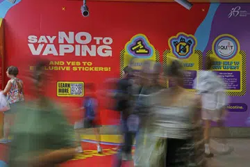 Vape, luar negara, didakwa